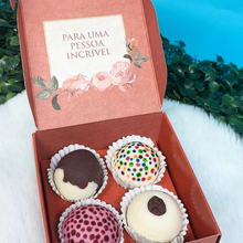 Carregar imagem no visualizador da galeria, Caixa para 4 doces Catherine Carber c/10un