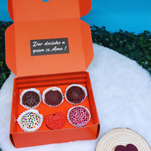 Load image into Gallery viewer, Caixa para 6 doces Amar é... Carber c/10un