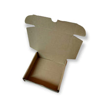 Load image into Gallery viewer, Caixa de Papelão Correio Nº2 15x15x4,5cm 20un
