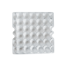 Cargar imagen en el visor de la galería, Bandeja para 30 ovos de isopor pacote com 20 unidades