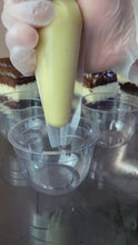 Carregar e reproduzir vídeo no visualizador da galeria, Pote Mousse com Tampa Alta 70ml Cristal G675 Galvanotek c/500 un
